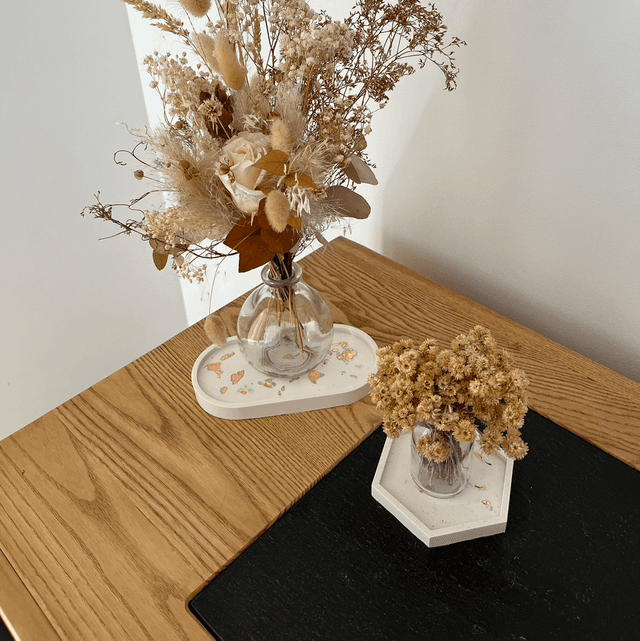 Lot de plateaux en jesmonite 